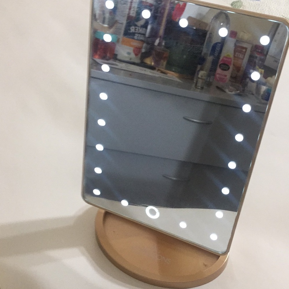 Make up mirror